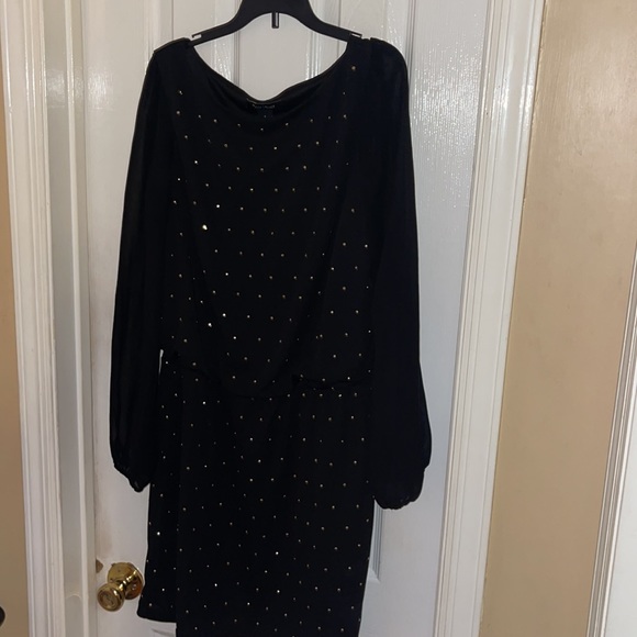 WHBM Dress🖤 - Picture 3 of 7